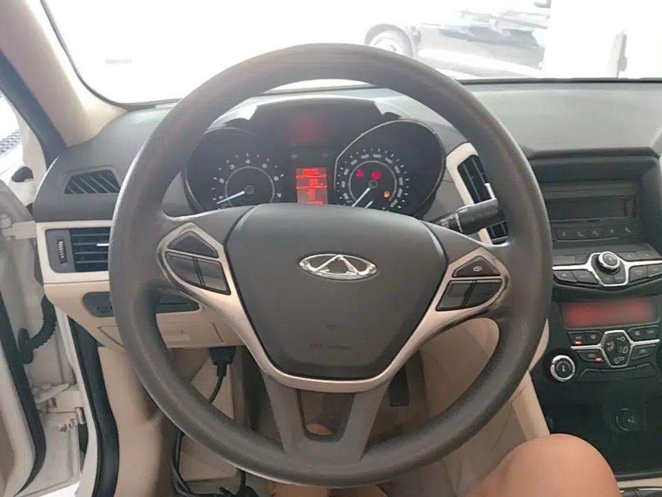 Chery Arrizo 7 2015 1.6L Manual Zhi Ling Edition — миниатюра 13