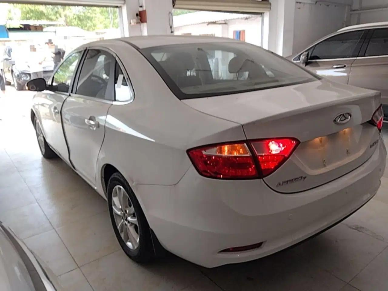 Chery Arrizo 7 2015 1.6L Manual Zhi Ling Edition — миниатюра 4