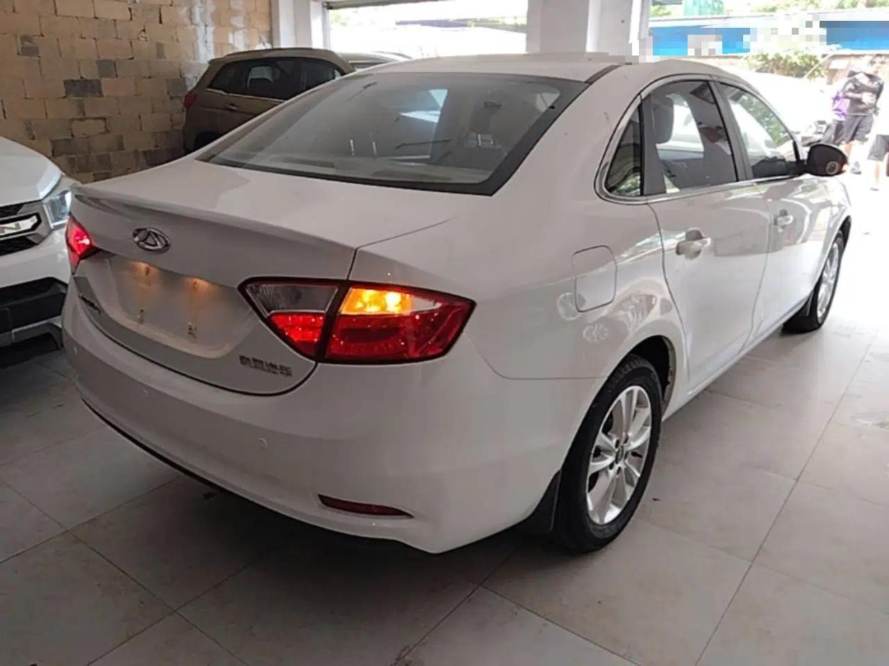 Chery Arrizo 7 2015 1.6L Manual Zhi Ling Edition — миниатюра 6