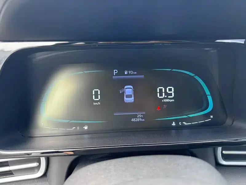 Hyundai Elantra 2023 1.5L CVT GLX Elite Edition — миниатюра 9