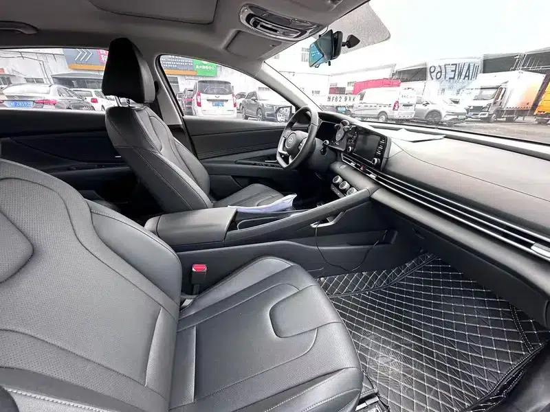 Hyundai Elantra 2023 1.5L CVT GLX Elite Edition — миниатюра 10