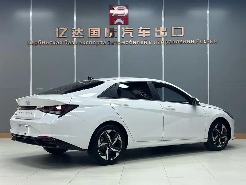 Hyundai Elantra 2023 1.5L CVT GLX Elite Edition — миниатюра 6