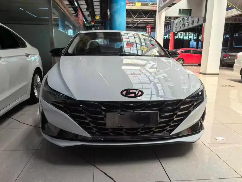 Hyundai Elantra 2022 1.5L CVT GLX Elite Edition — миниатюра 2