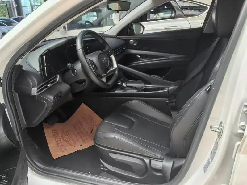 Hyundai Elantra 2022 1.5L CVT GLX Elite Edition — миниатюра 11