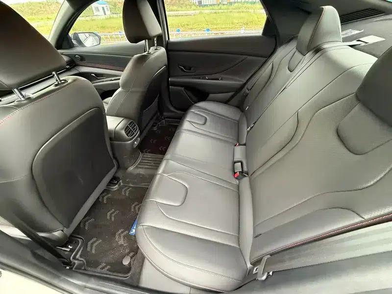 2023 Hyundai Elantra 1.4T DCT LUX Premium N Line — миниатюра 12