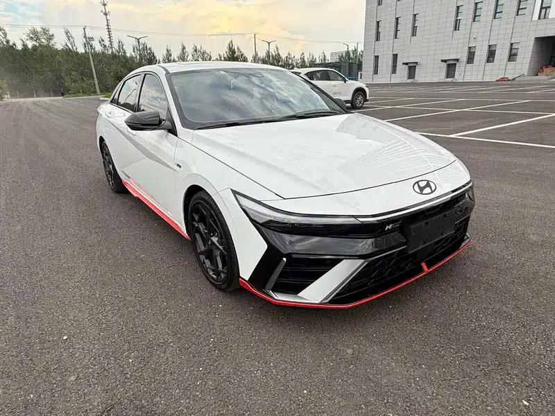 2023 Hyundai Elantra 1.4T DCT LUX Premium N Line — миниатюра 3