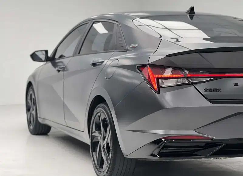 Hyundai Elantra 2022 1.5L CVT 20th SE 20th Anniversary Edition — миниатюра 12