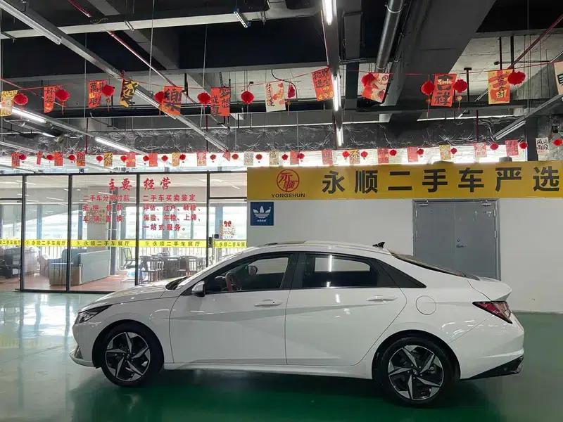 2021 Hyundai Elantra 1.5L CVT GLS Leading Edition — миниатюра 4