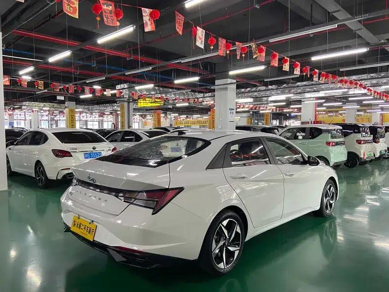2021 Hyundai Elantra 1.5L CVT GLS Leading Edition — миниатюра 7