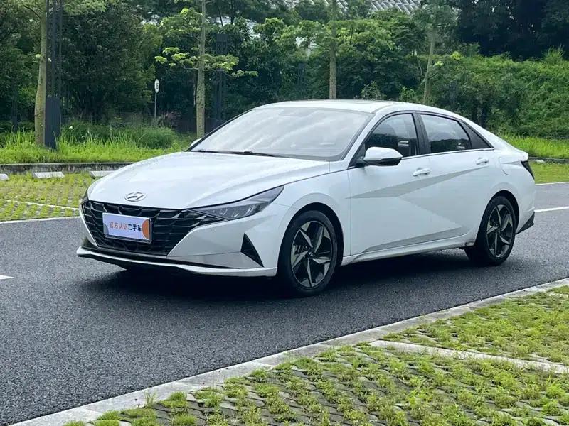 Hyundai Elantra 2021 1.5L CVT GLX Elite Edition — миниатюра 1