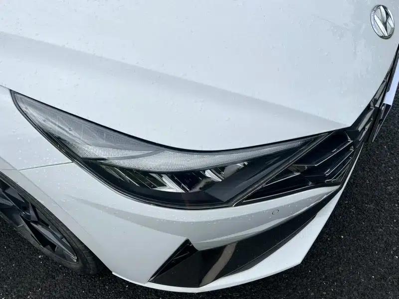 Hyundai Elantra 2021 1.5L CVT GLX Elite Edition — миниатюра 10