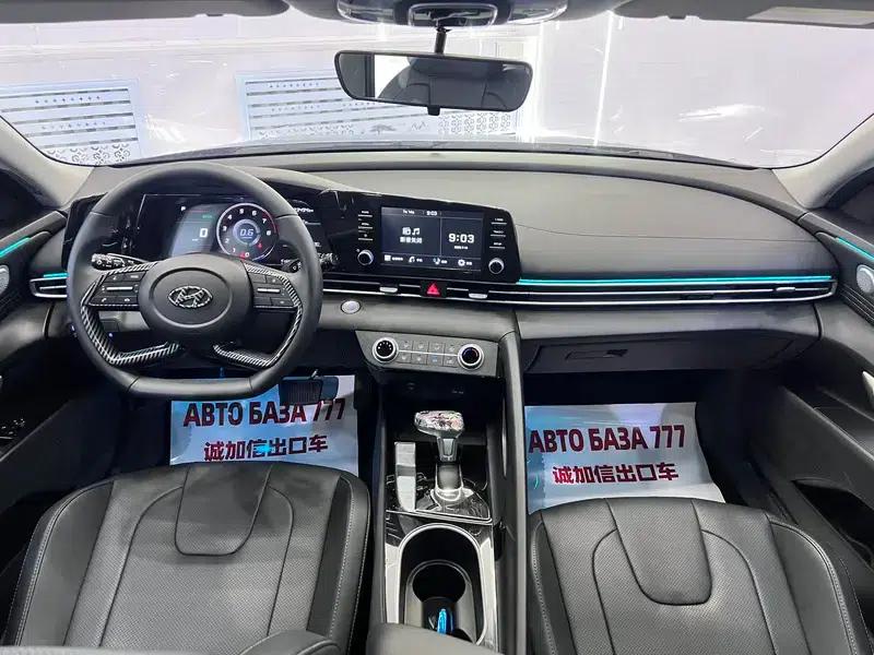 Hyundai Elantra 2022 1.5L CVT GLX Elite Edition — миниатюра 15