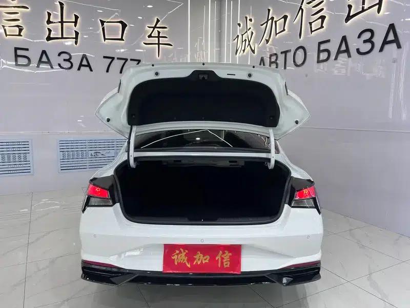 Hyundai Elantra 2022 1.5L CVT GLX Elite Edition — миниатюра 13
