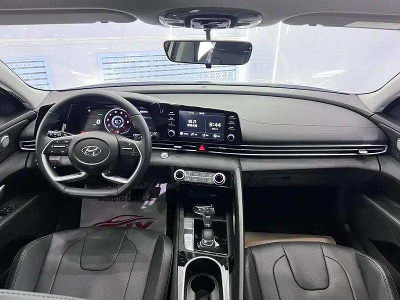 Hyundai Elantra 2022 1.5L CVT GLX Elite Edition — миниатюра 14