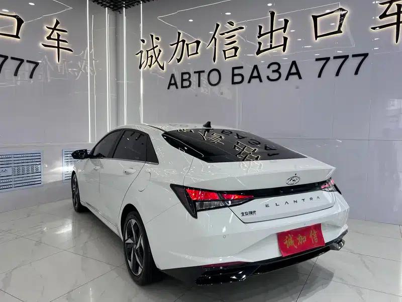 Hyundai Elantra 2022 1.5L CVT GLX Elite Edition — миниатюра 4