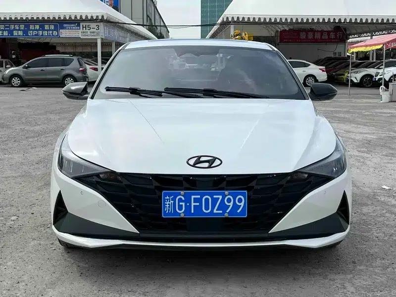 Hyundai Elantra 2022 1.5L CVT 20th SE 20th Anniversary Edition — миниатюра 2