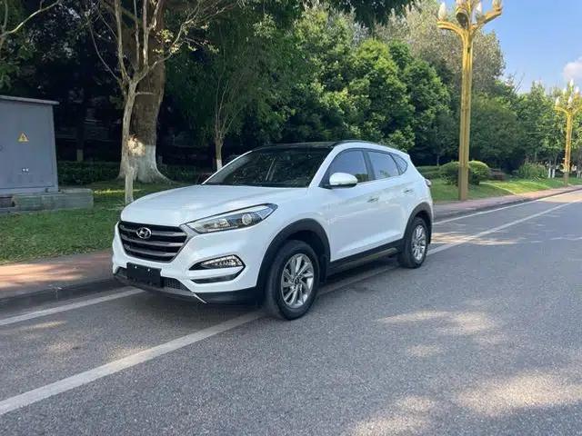 Tucson 2015 1.6T Dual-Clutch Two-Wheel Drive Intelligent Model