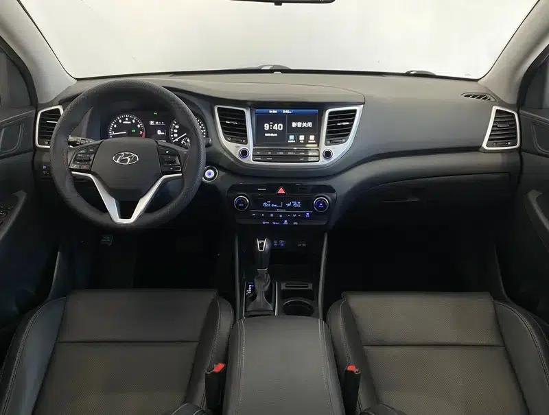 Tucson 2015 1.6T Dual-Clutch Two-Wheel Drive Intelligent Model — миниатюра 11