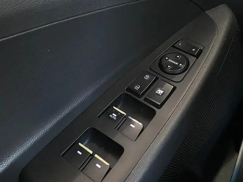 Tucson 2015 1.6T Dual-Clutch Two-Wheel Drive Intelligent Model — миниатюра 17