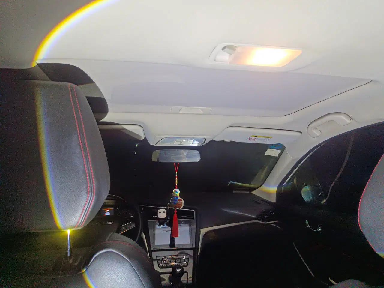 Venucia D60 2018 1.6L Manual Smart Connect Elite Edition — миниатюра 18