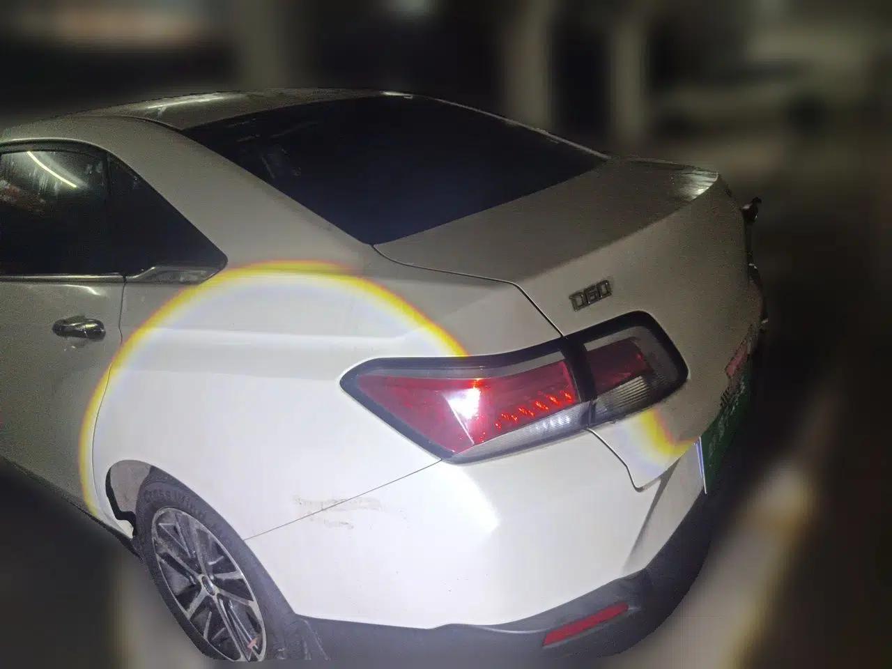 Venucia D60 2018 1.6L Manual Smart Connect Elite Edition — миниатюра 4