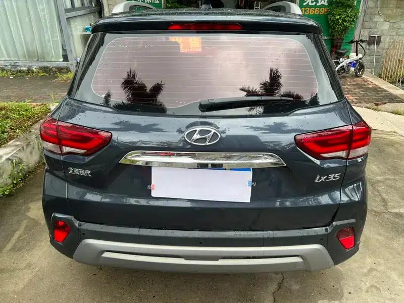 Hyundai ix35 2018 2.0L Automatic 2WD Smart & Connected Edition — миниатюра 5