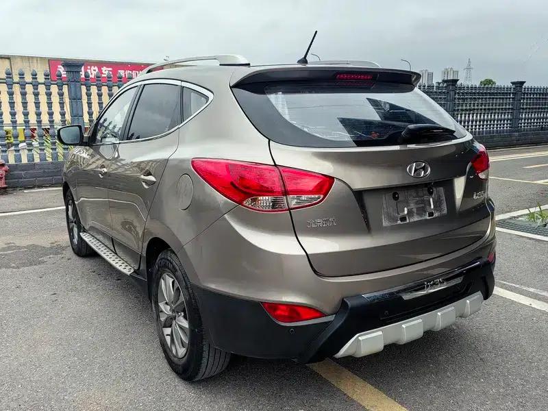Hyundai ix35 2013 2.0L Automatic 2WD Smart GLS (National IV Emission Standard) — миниатюра 4