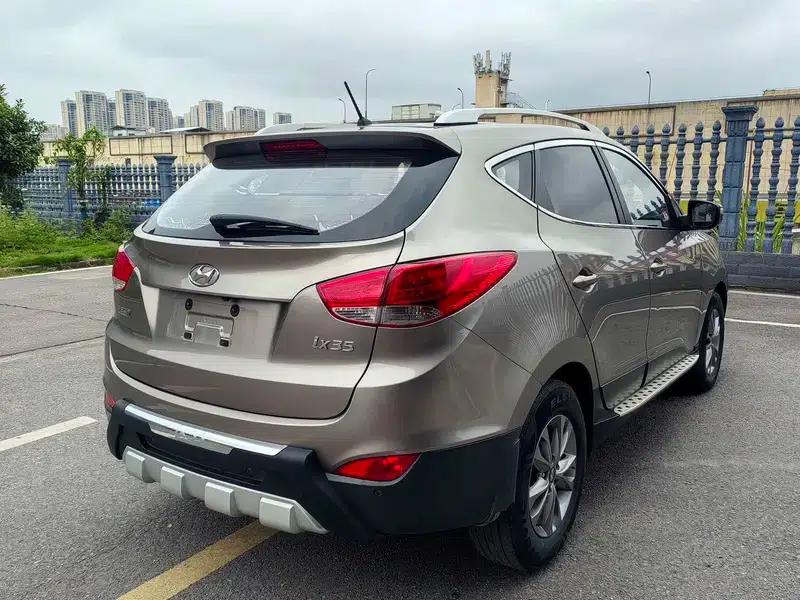 Hyundai ix35 2013 2.0L Automatic 2WD Smart GLS (National IV Emission Standard) — миниатюра 6