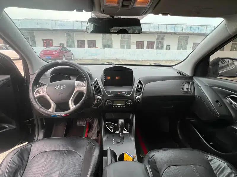 Hyundai ix35 2013 2.0L Automatic 2WD Smart GLS (National IV Emission Standard) — миниатюра 7