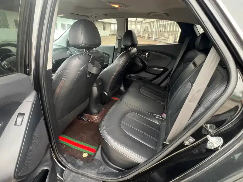 Hyundai ix35 2013 2.0L Automatic 2WD Smart GLS (National IV Emission Standard) — миниатюра 9