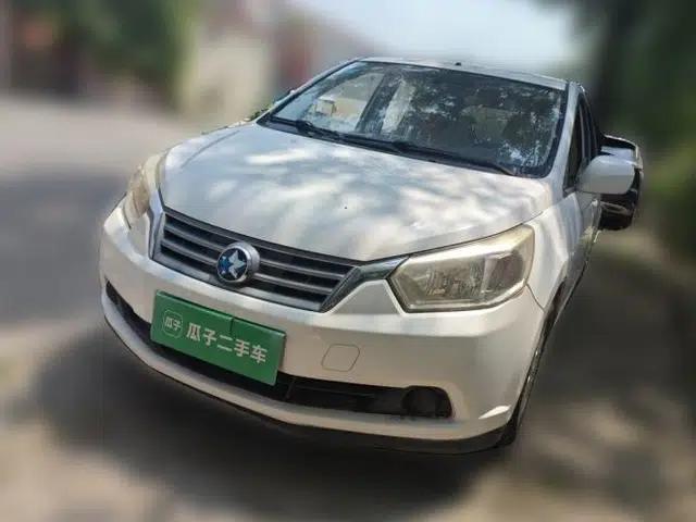 Venucia R50 2013 1.6L Manual Fashion Edition