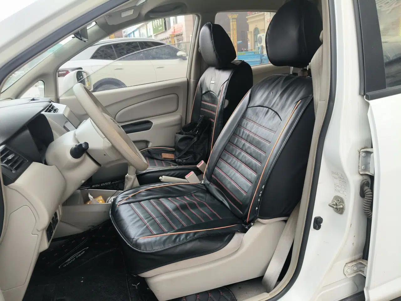 Venucia D50 2015 1.6L Manual Fashion Edition — миниатюра 15
