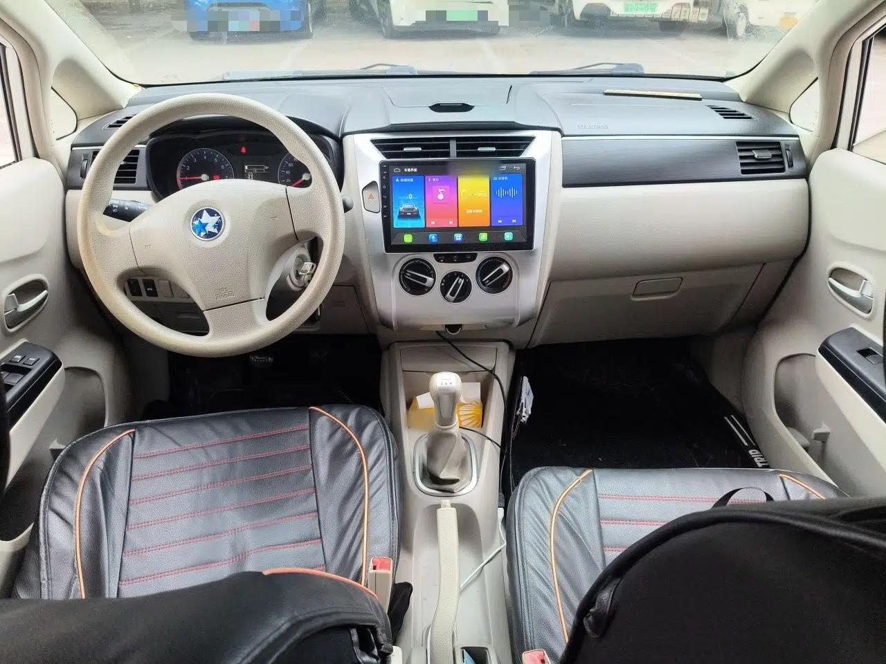 Venucia D50 2015 1.6L Manual Fashion Edition — миниатюра 9