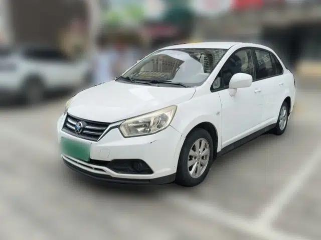 Venucia D50 2015 1.6L Manual Fashion Edition
