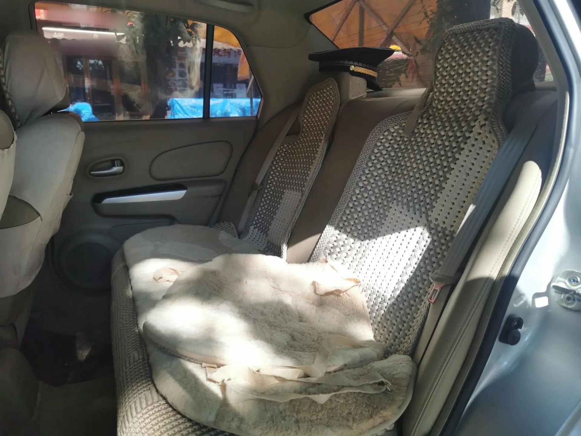 Venucia D50 2012 1.6L Manual Luxury Edition — миниатюра 17
