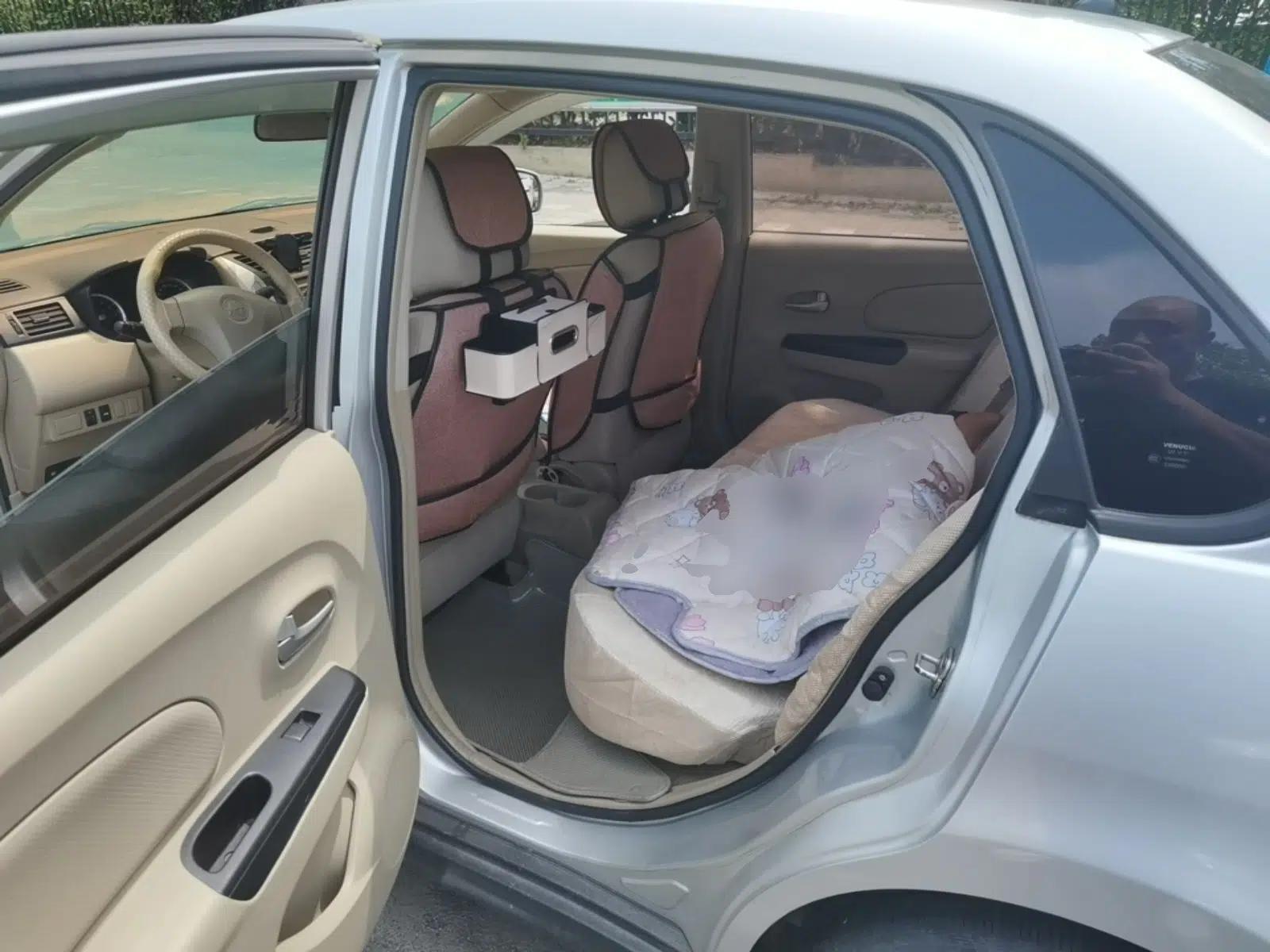 Venucia D50 2012 1.6L Manual Comfort Edition — миниатюра 17