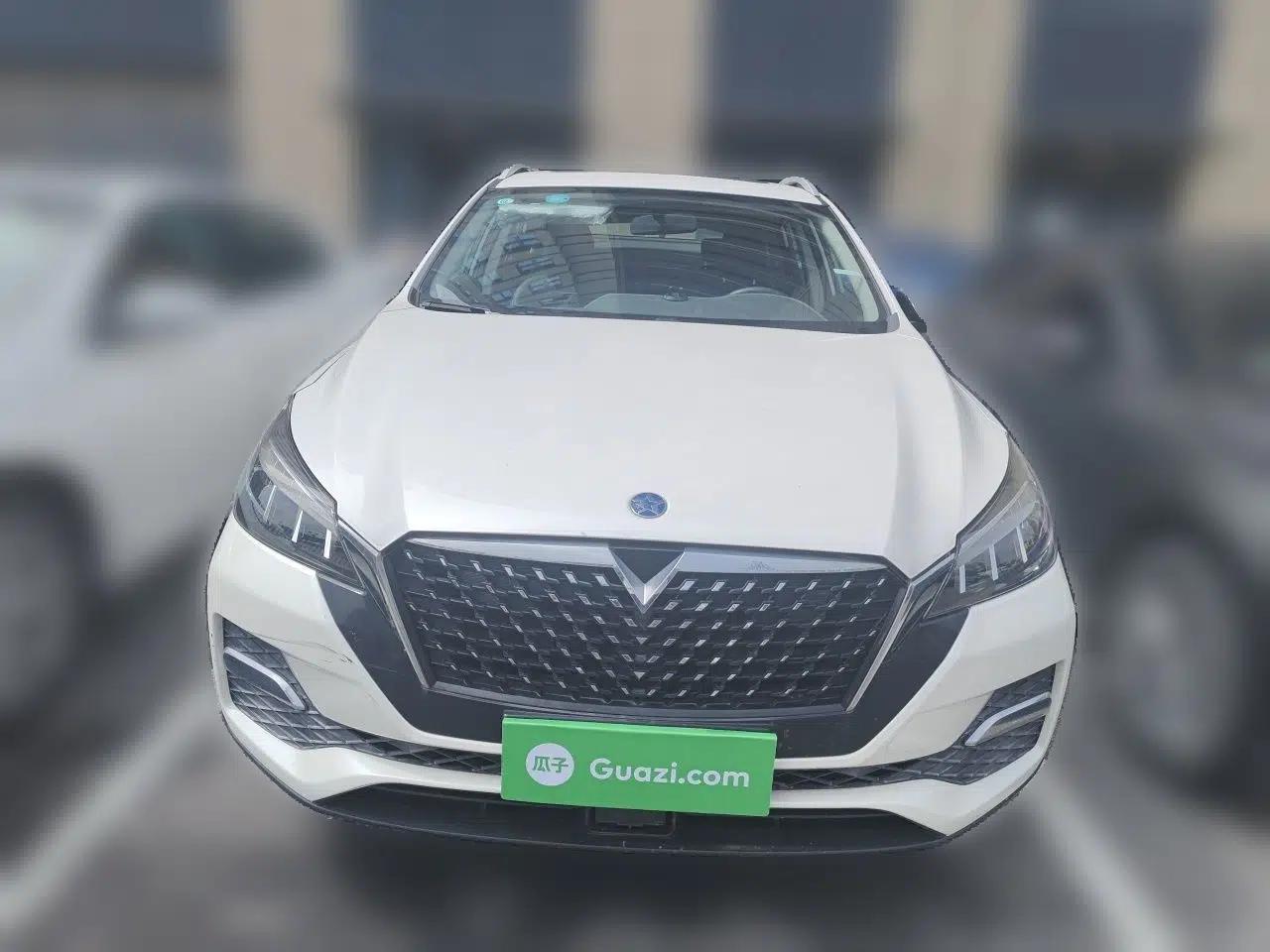 Venucia T90 2020 2.0L CVT Smart Connect & Smooth Drive Edition — миниатюра 2