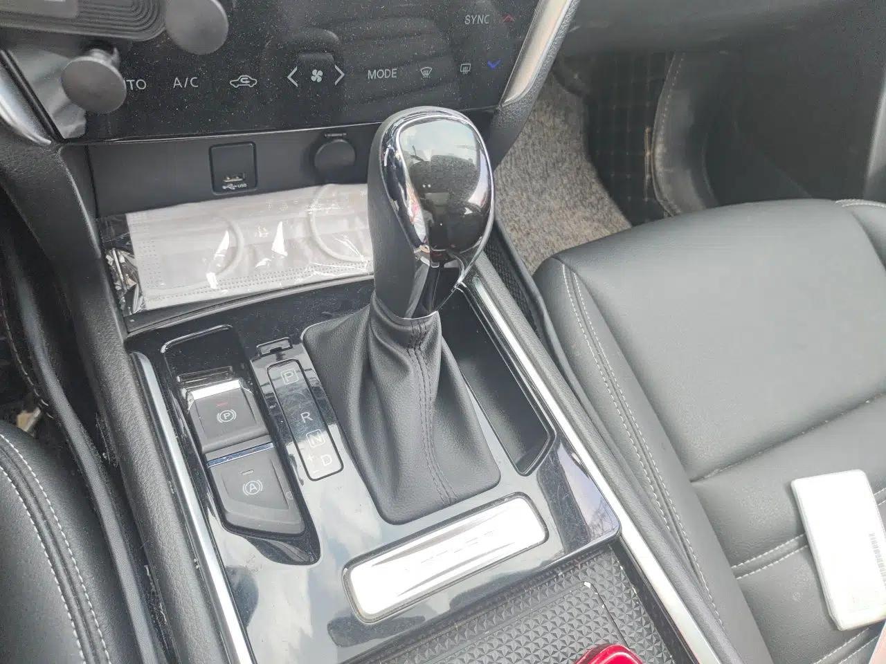 Venucia T90 2020 2.0L CVT Smart Connect & Smooth Drive Edition — миниатюра 14