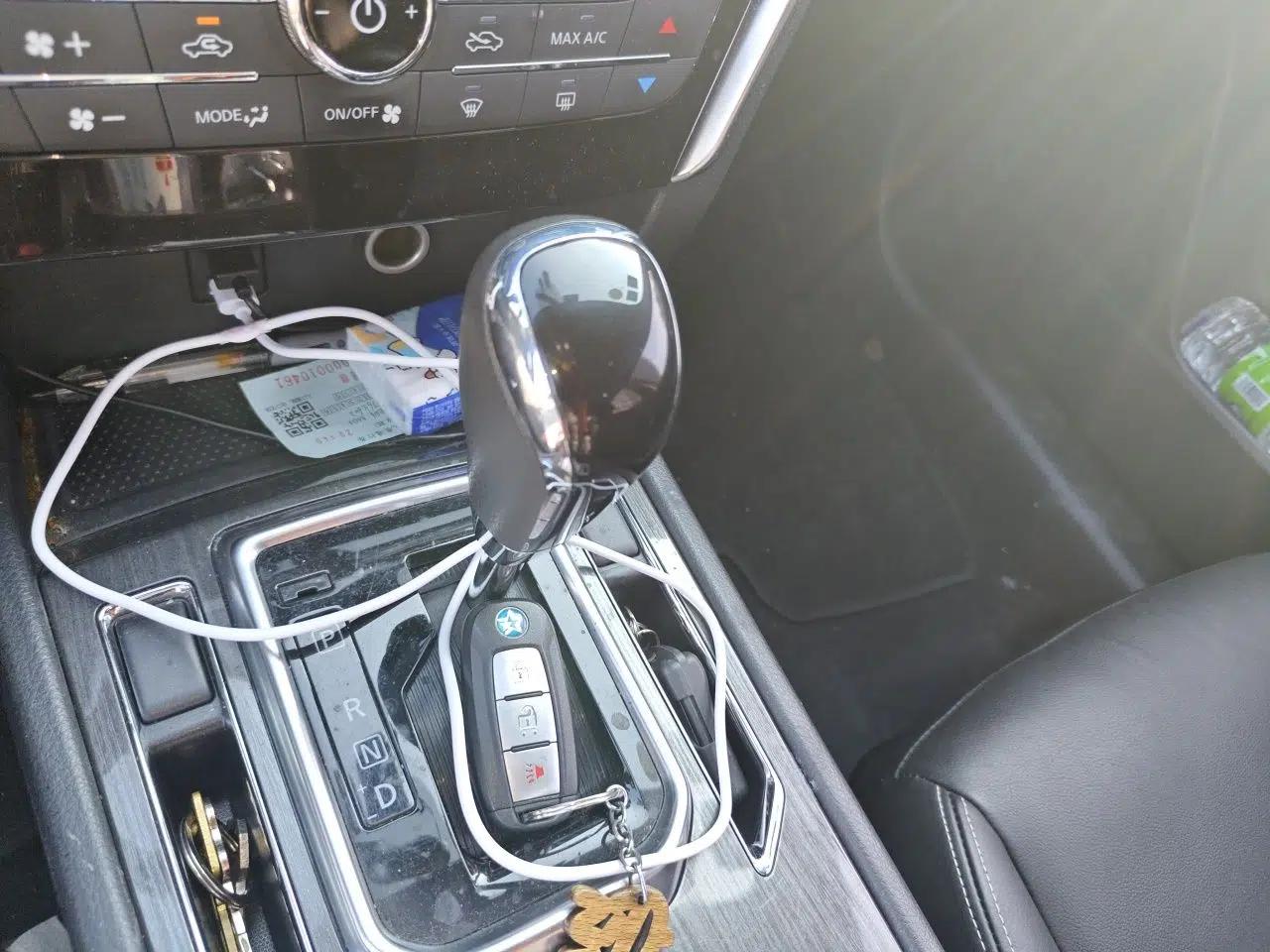 Venucia T90 2017 2.0L CVT Smart Edition — миниатюра 14