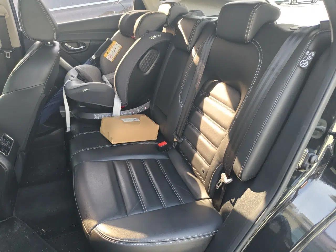 Venucia T90 2017 2.0L CVT Smart Edition — миниатюра 17