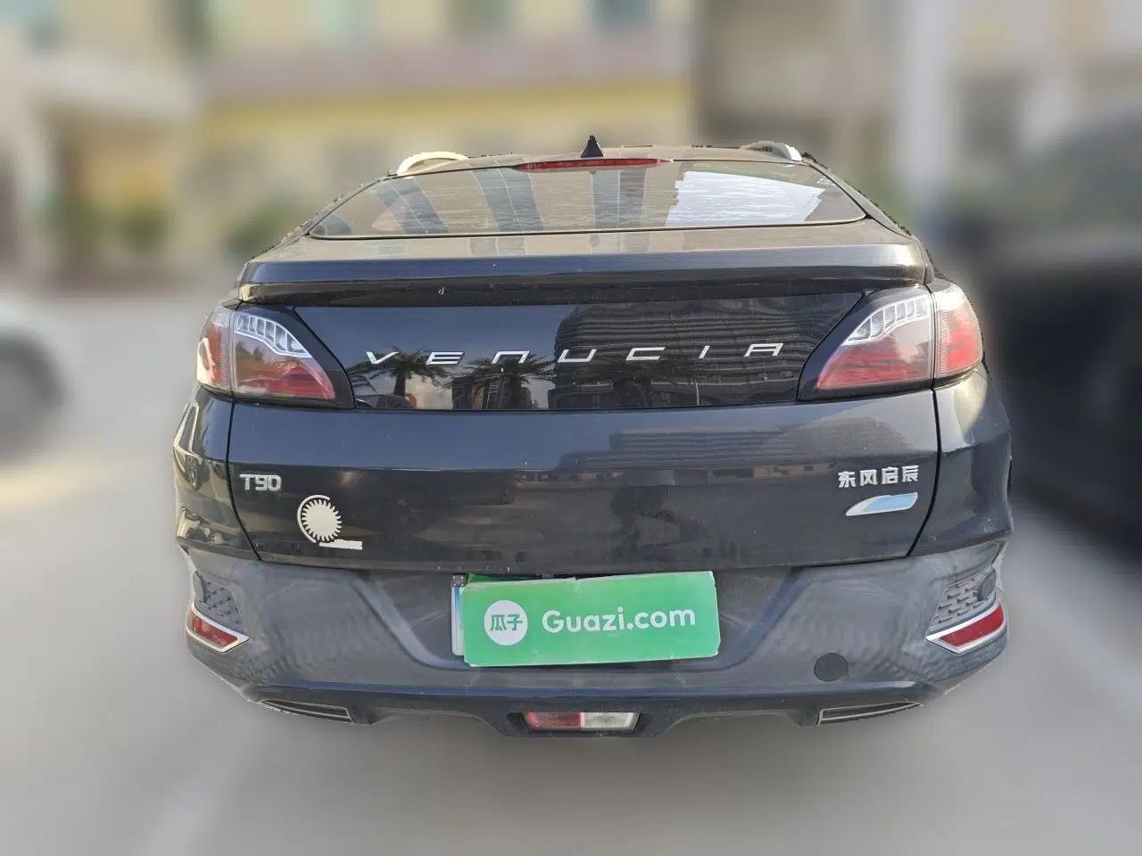 Venucia T90 2017 2.0L CVT Smart Edition — миниатюра 5