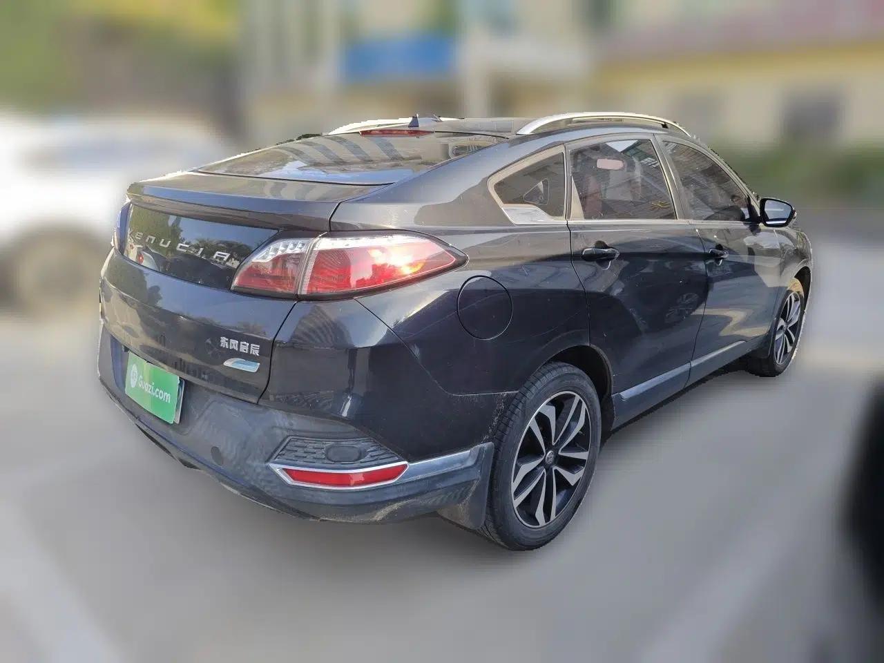 Venucia T90 2017 2.0L CVT Smart Edition — миниатюра 6