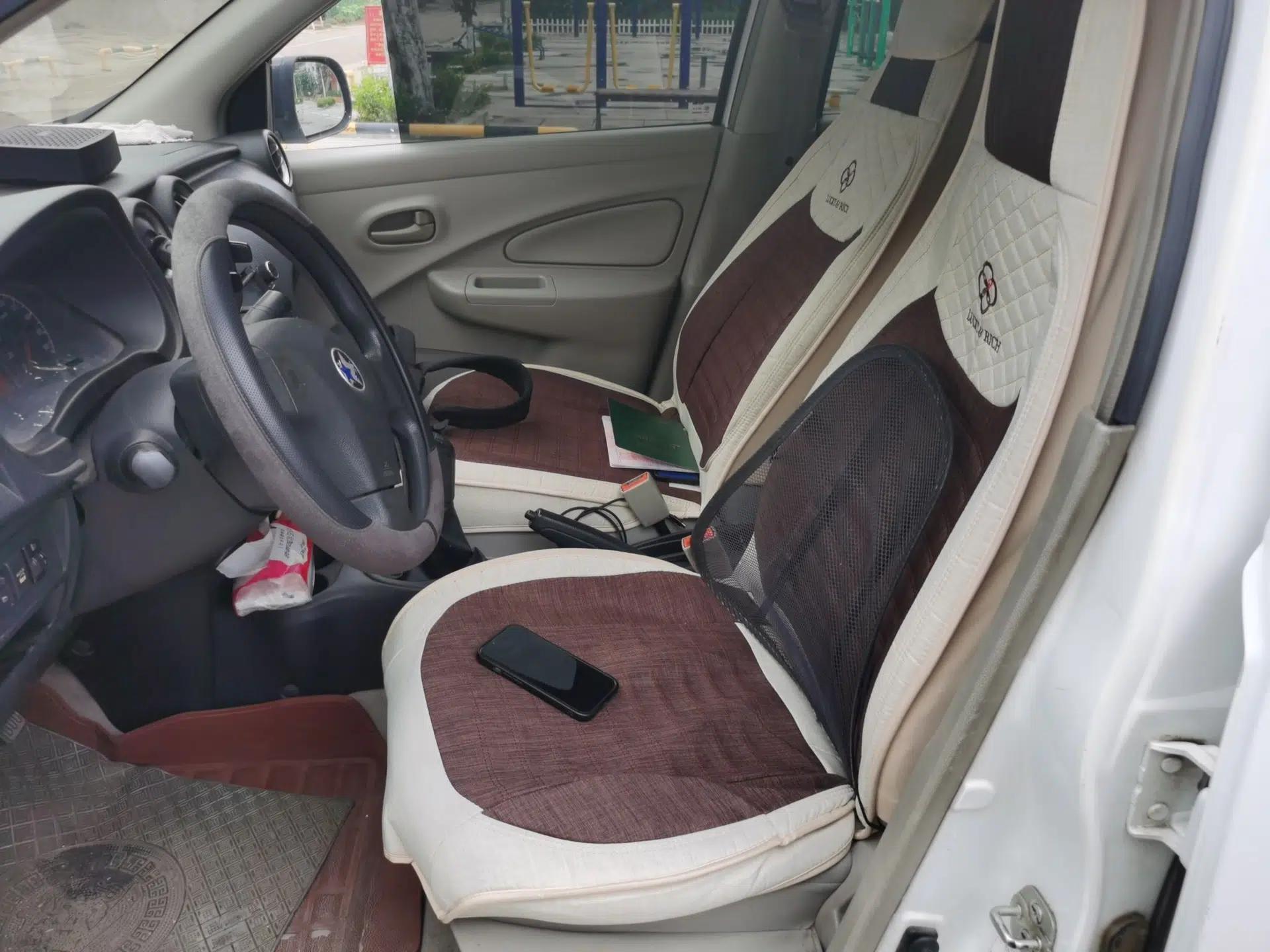 Venucia R30 2014 1.2L Manual Enjoyment Edition — миниатюра 15