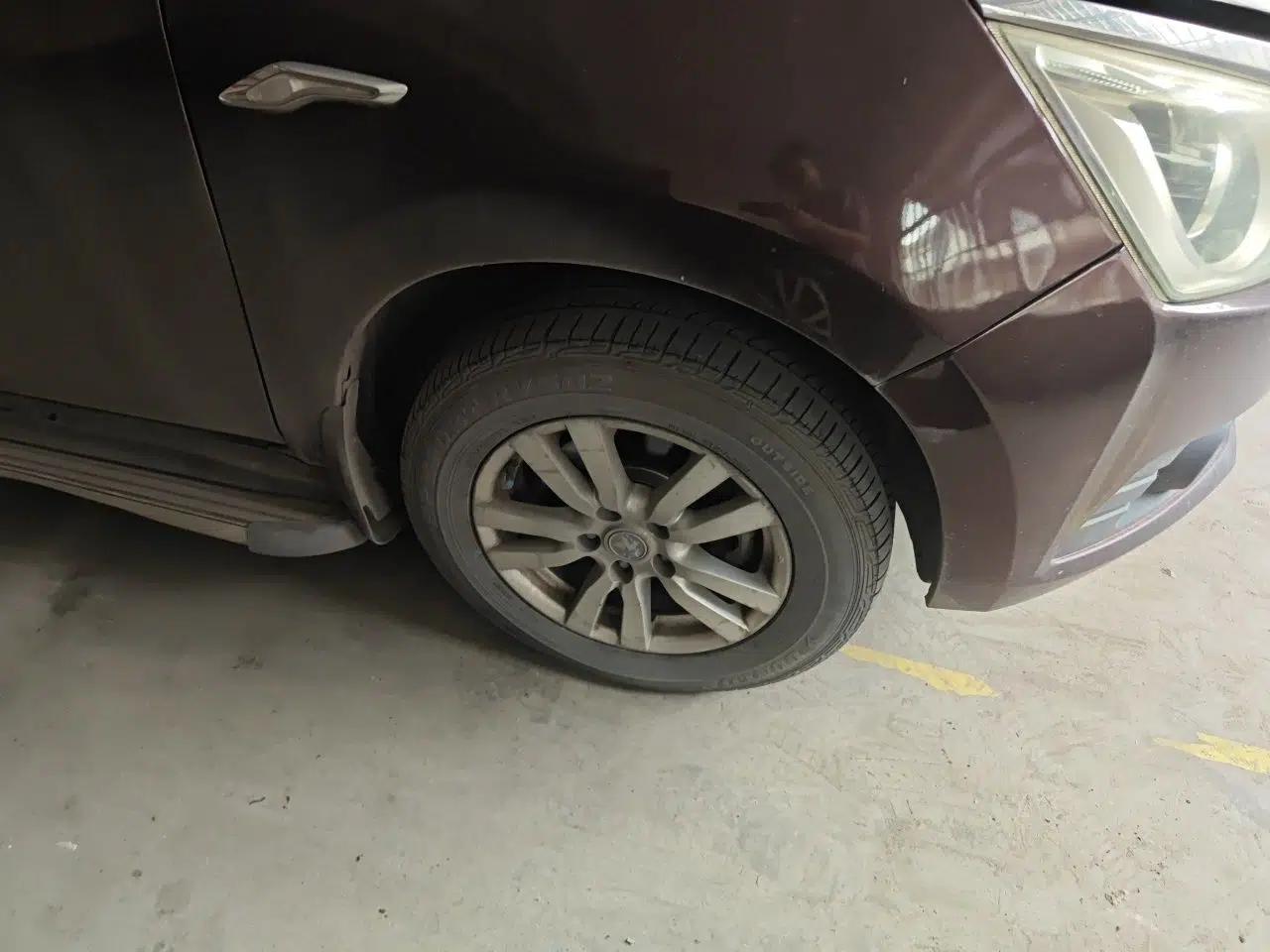Venucia T70X 2015 2.0L CVT SmartFun Sport Edition — миниатюра 8