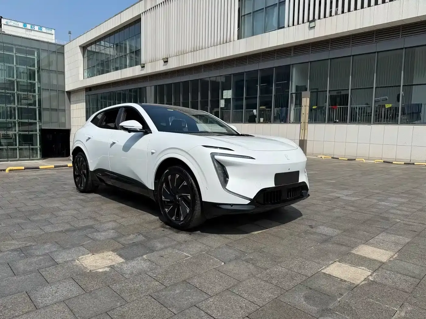 Avita 07 2024 Pro Electric Edition — миниатюра 3
