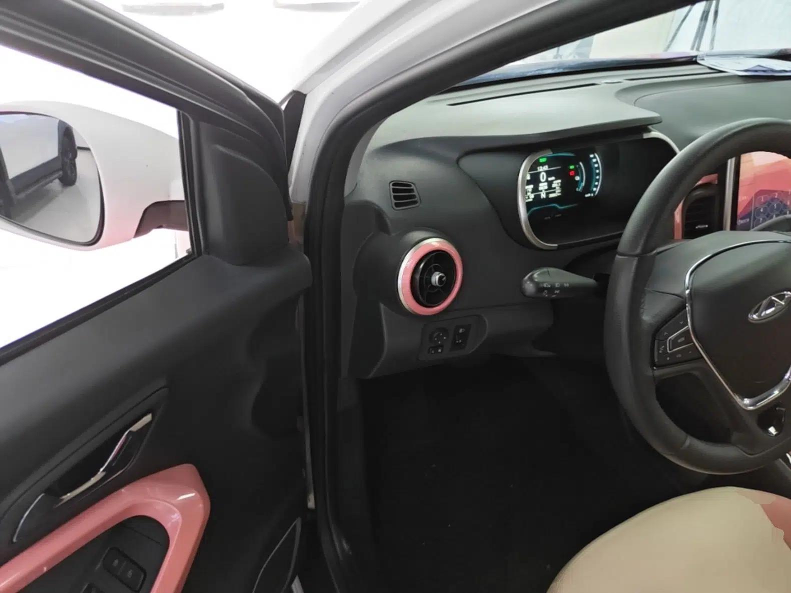 Chery QQ Little Ant 2019 4-Seater Smart Edition 35 kWh — миниатюра 18