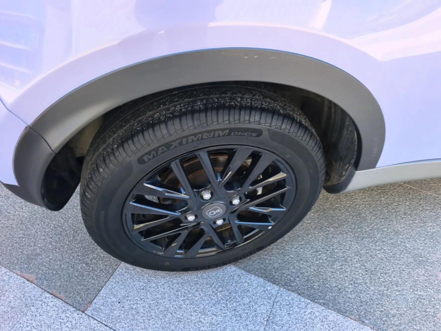 Chery QQ Little Ant 2024 Youth Edition 321km Only Love Version 29.23 kWh — миниатюра 11
