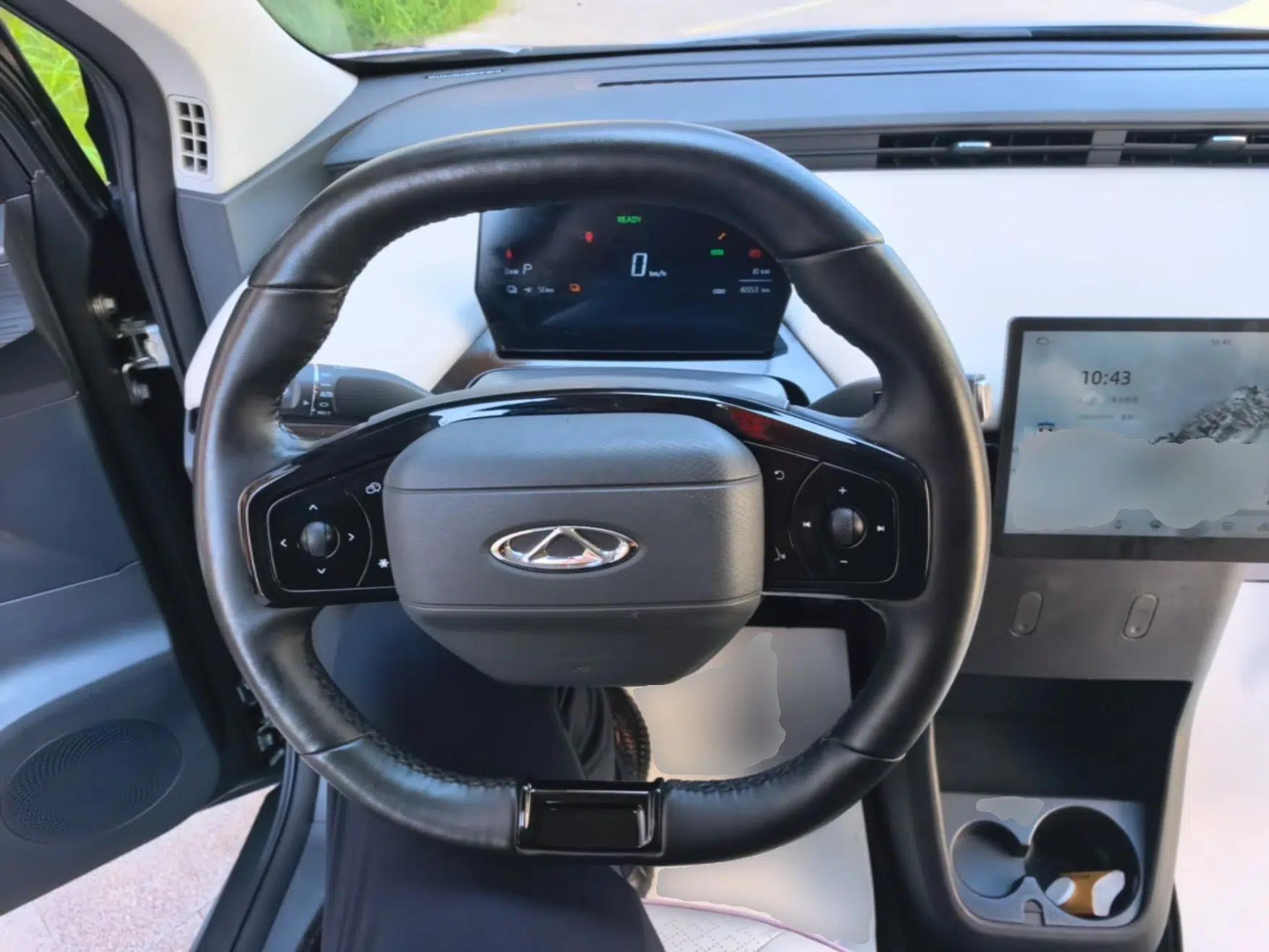 Chery QQ Little Ant 2024 Youth Edition 321km Only Love Version 29.23 kWh — миниатюра 13