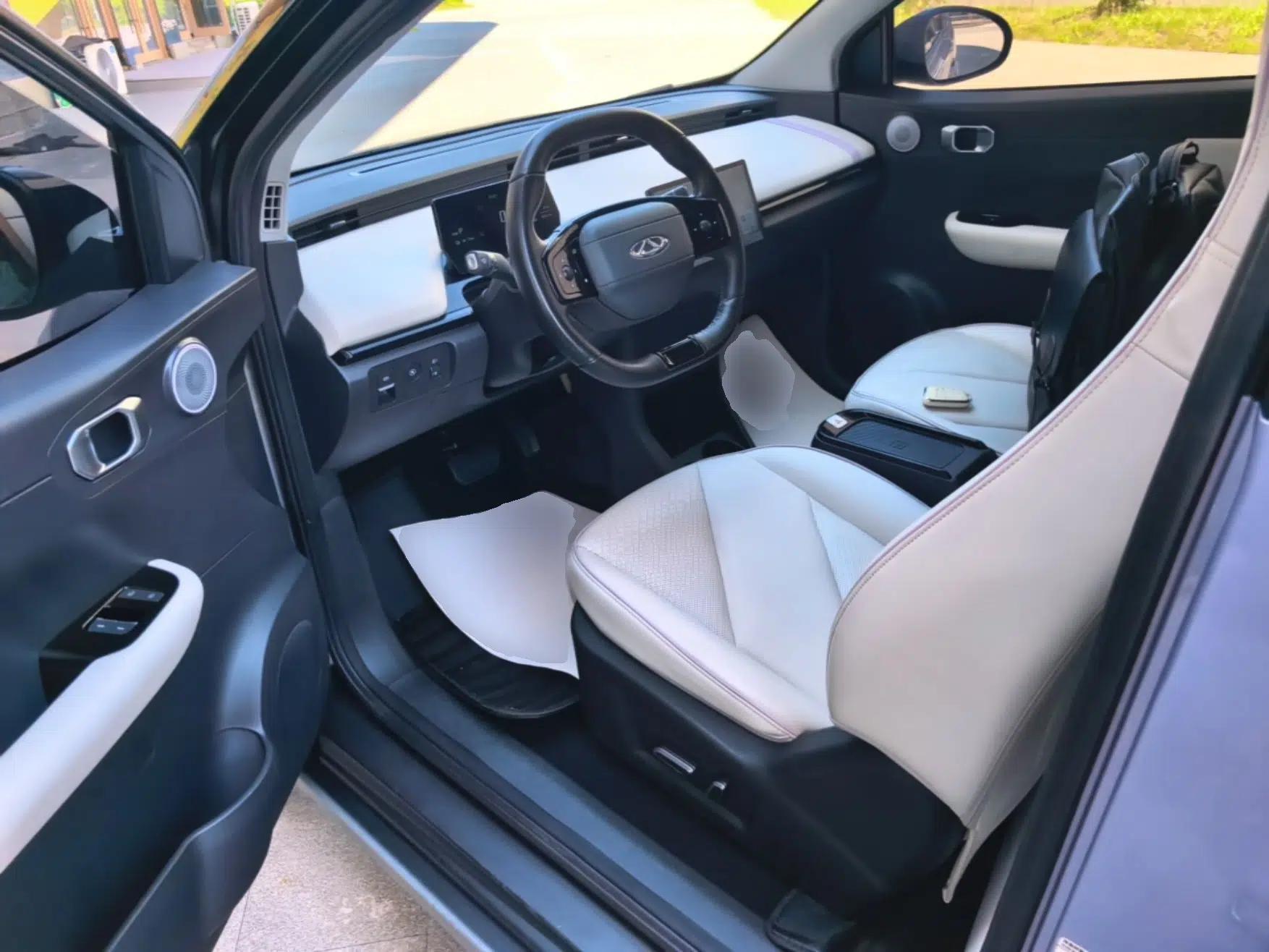 Chery QQ Little Ant 2024 Youth Edition 321km Only Love Version 29.23 kWh — миниатюра 17