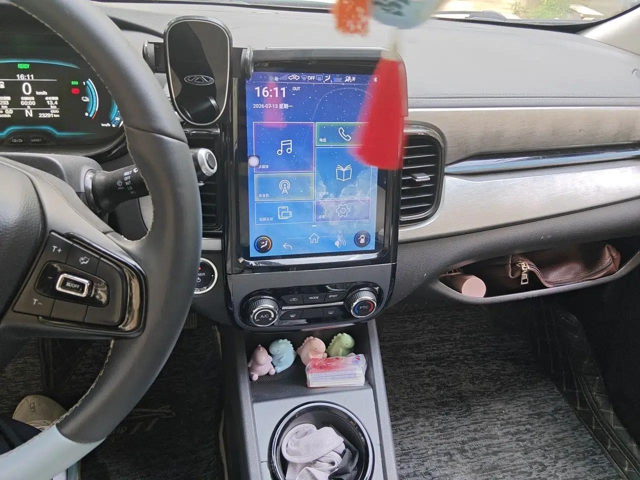 Chery QQ Little Ant 2022 Sweet Pink Edition Half-Sugar Version 3-Cell Lithium 30kW 301km — миниатюра 13